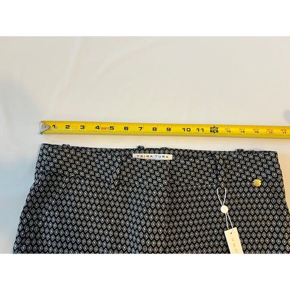 NWT Trina Turk Gemometric Bermuda Shorts Women 8 Chic Career Vacation Black - Picture 6 of 15